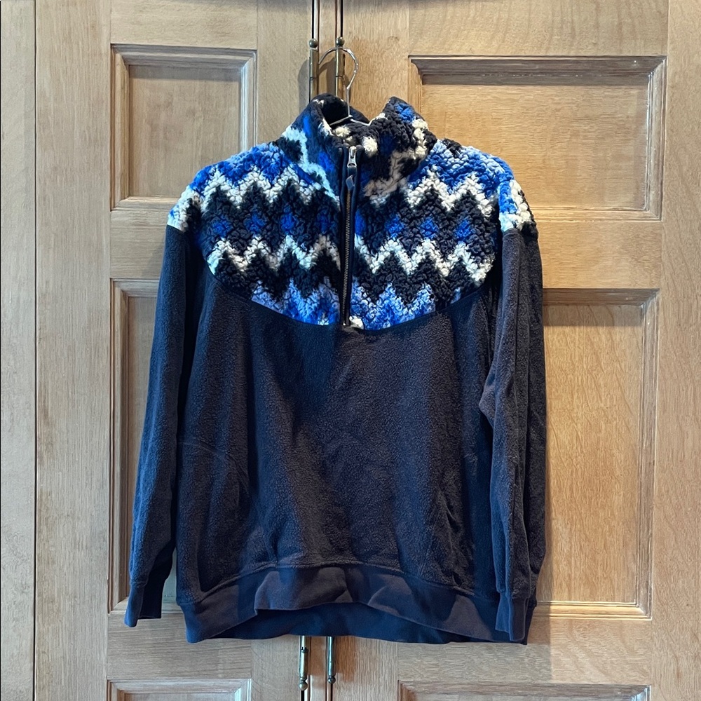 Aerie Women’s Navy and White Chevron Quarter-Zip Fleece, Size S